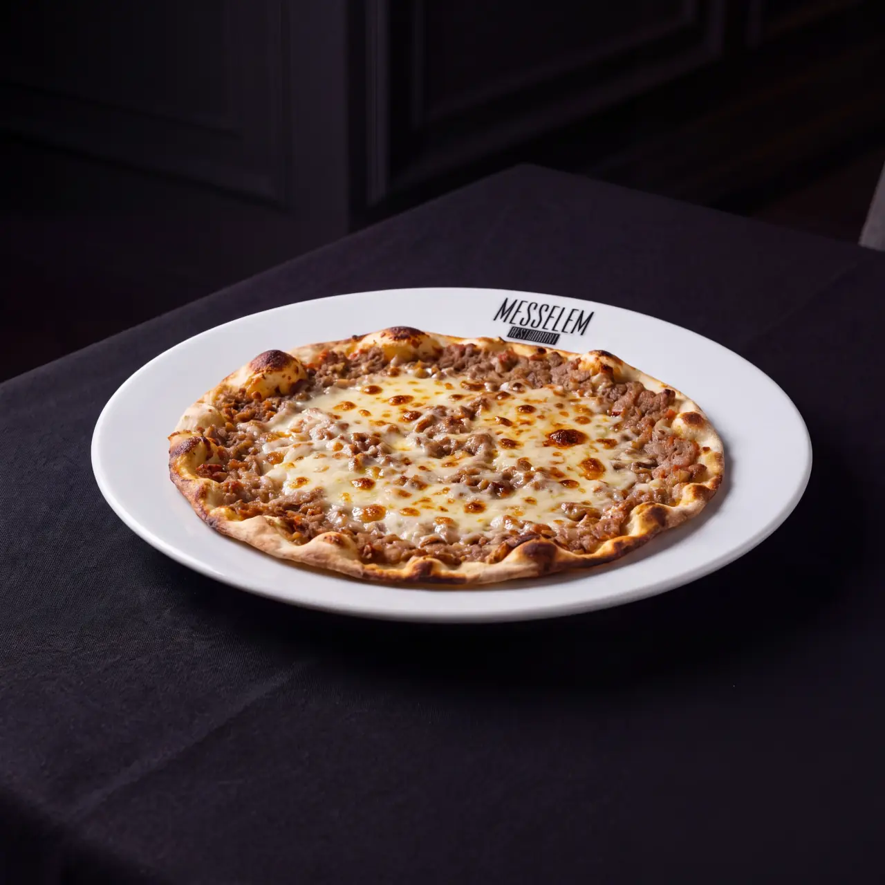 Kaşarlı Lahmacun